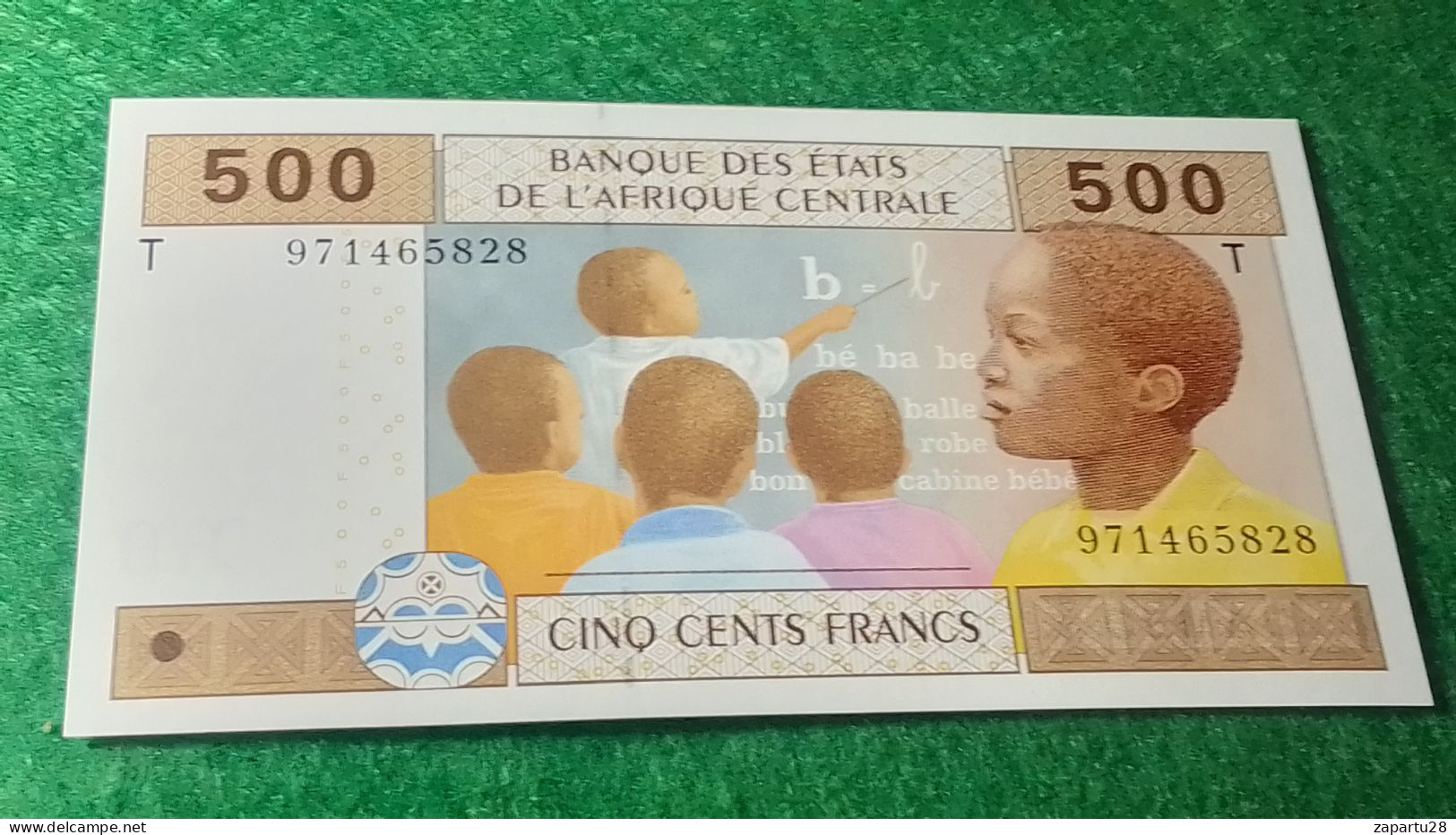 ORTA AFRİKA  EKVATOR GİNESİ-2000    500    FRANK       UNC - Central African States