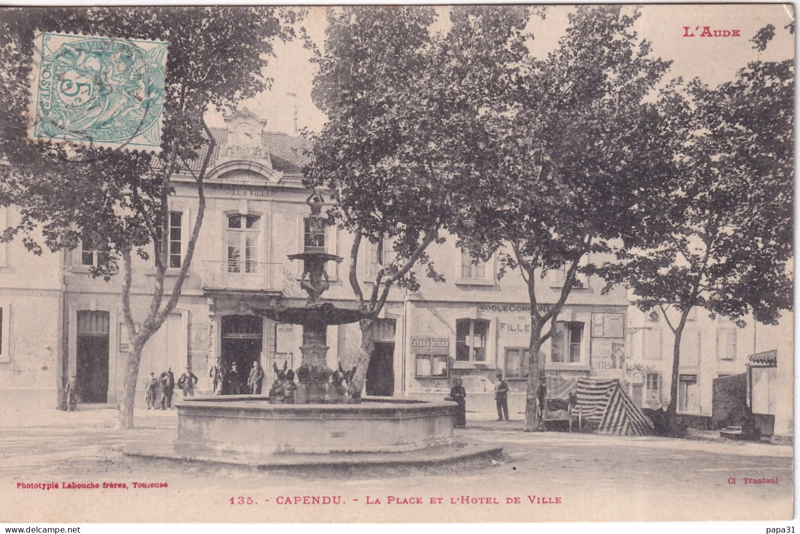 CAPENDU - La Place De L'Hôtel De Ville - Capendu