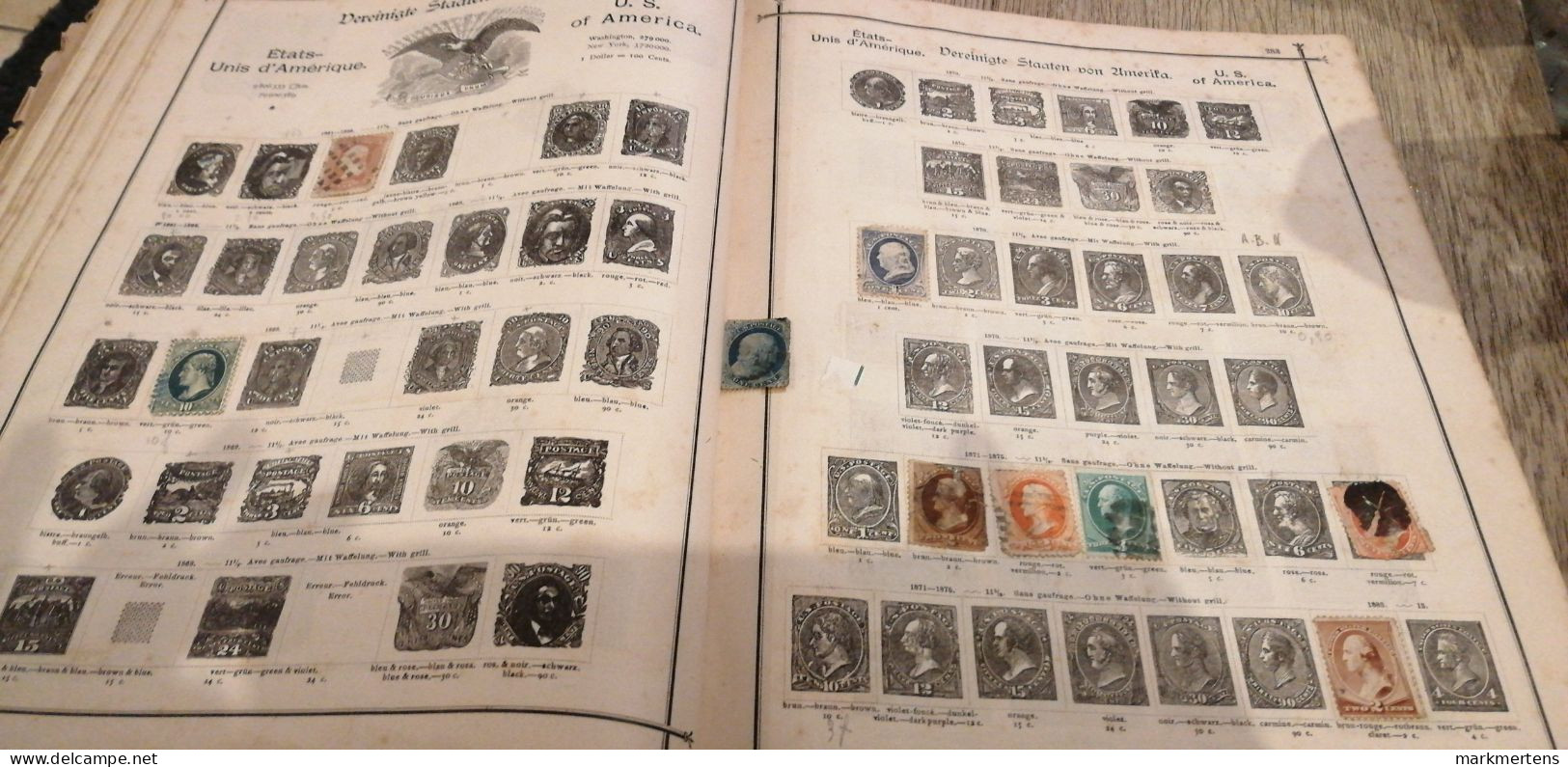 Postzegelboek Van Rond 1910 Van Gheluwe - Coomans Tournai !!ZEKER 1400 Postzegels In Het Boek!! - Sammlungen (im Alben)