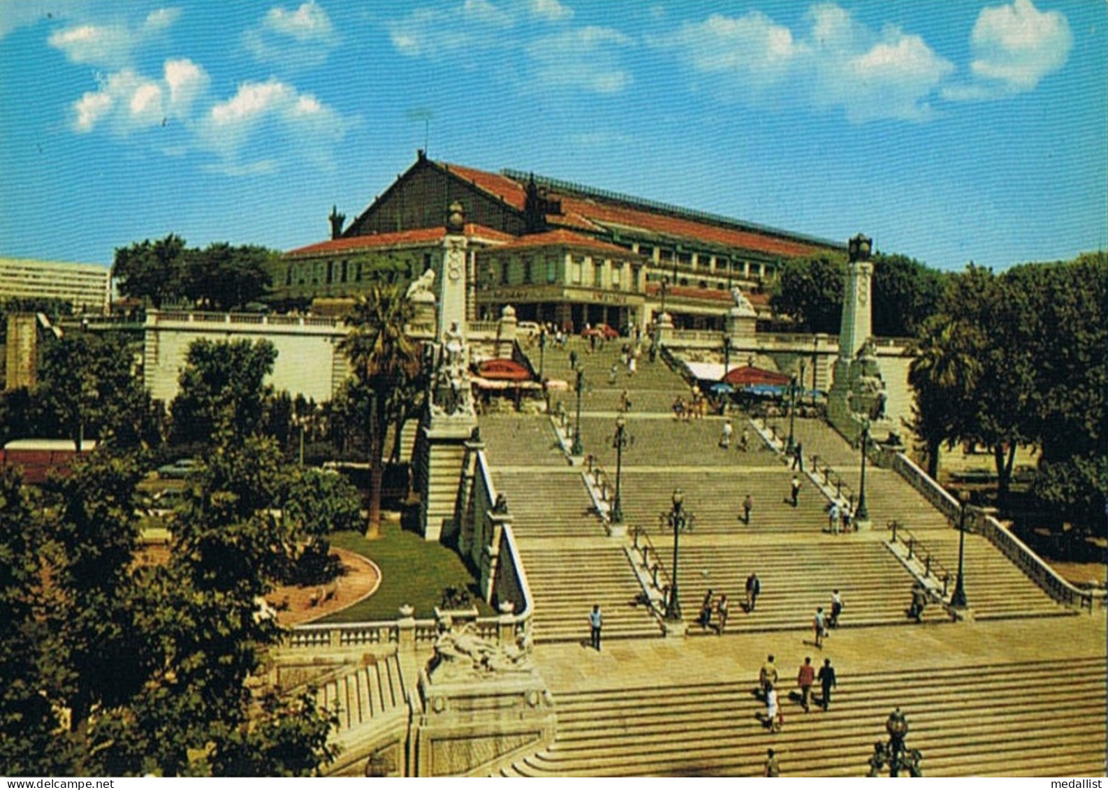 CPM..13..MARSEILLE..ESCALIER MONUMENTAL ET GARE ST CHARLES - Quartier De La Gare, Belle De Mai, Plombières