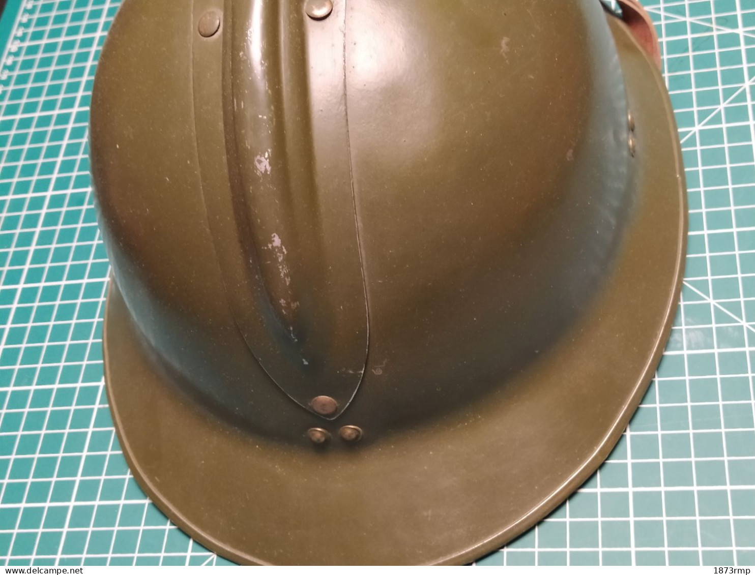 CASQUE FRANCK MODELE 26, ARTILLERIE, RIVETS LAITONS, REPEINT - Copricapi