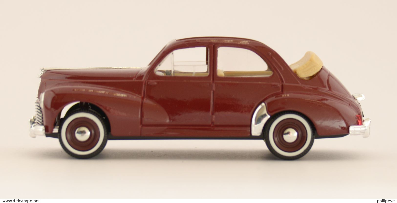 PEUGEOT 203 Découvrable - SOLIDO 1:43 - Solido