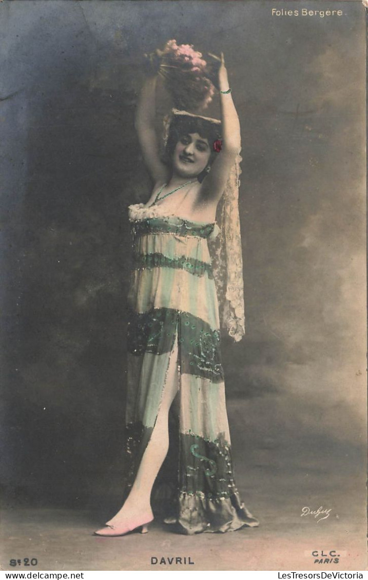 FANTAISIES - Femme - DAVRIL - Folies Bergères - Robe à Fentes - Carte Postale Ancienne - Femmes