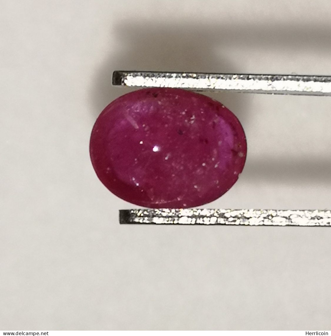 Rubis Traité (résidus) De Tanzanie- Cabochon 1.03 Carat - 7.0 X 5.3 X 2.8 Mm - Ruby