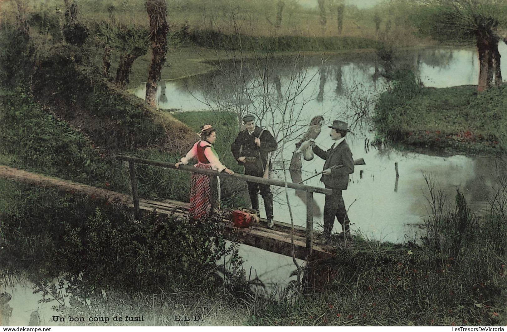 FANTAISIES - Une Femme Avec Des Chasseurs Dans Les Bois - Un Bon Coup De Fusil - Colorisé - Carte Postale Ancienne - Frauen