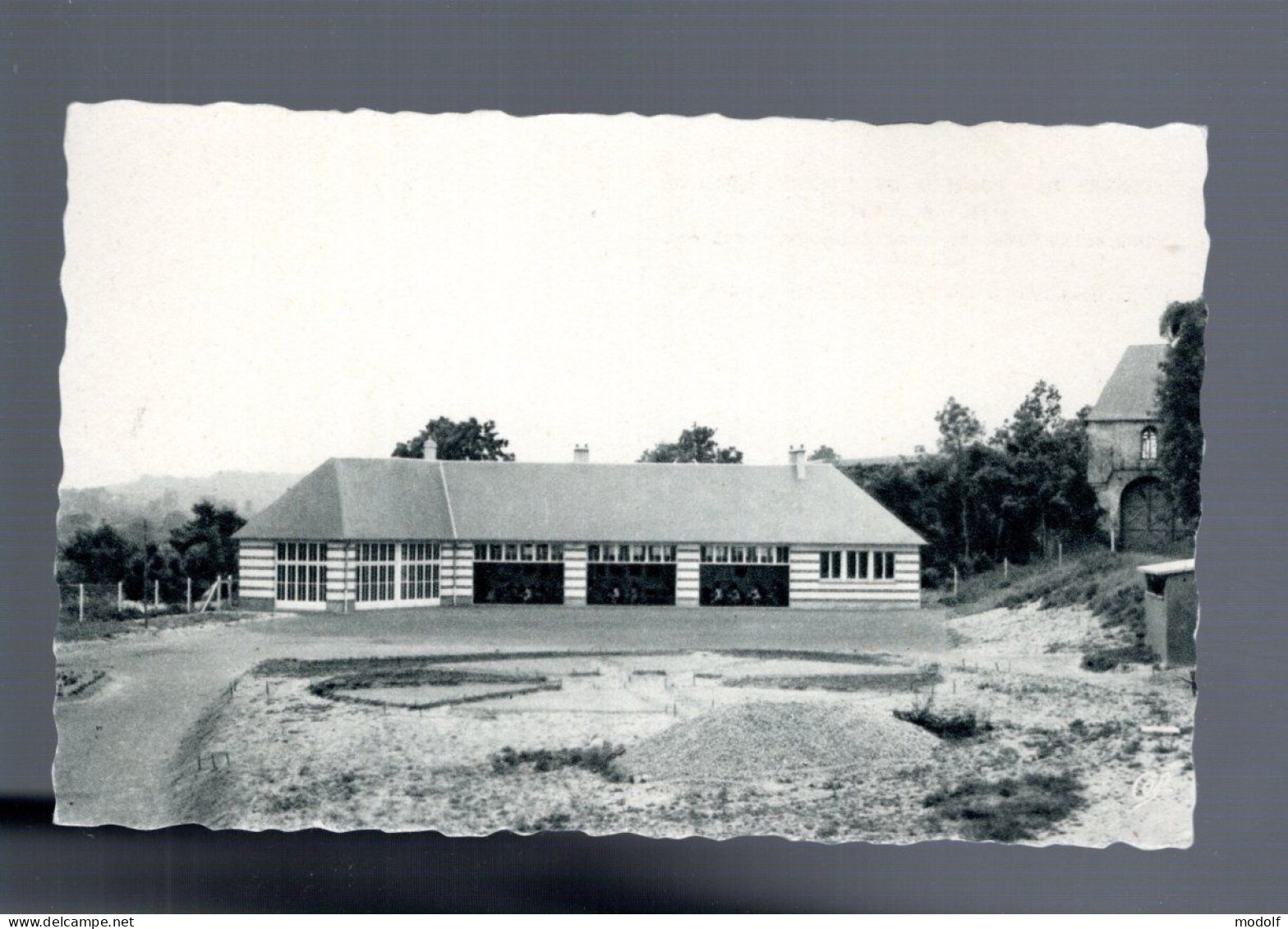 CPA - 80 - Oeuvre Des Pupilles De L'Ecole Publique De La Somme - Château De Lucheux - Le Groupe Scolaire - NC - Lucheux