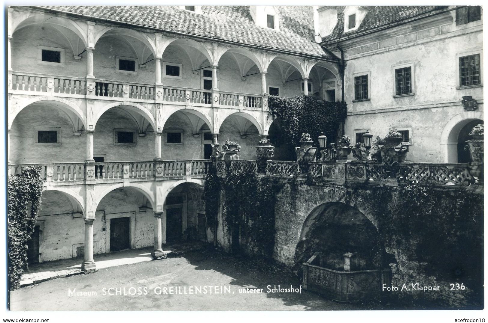 Autriche - Horn - Röhrenbach - Renaissanceschloss Greillenstein, Unterer Schlosshof - Horn