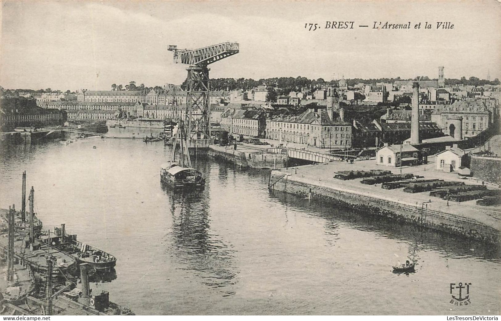 FRANCE - Brest - L'Arsenal Et La Ville  - Grue - Carte Postale Ancienne - Brest