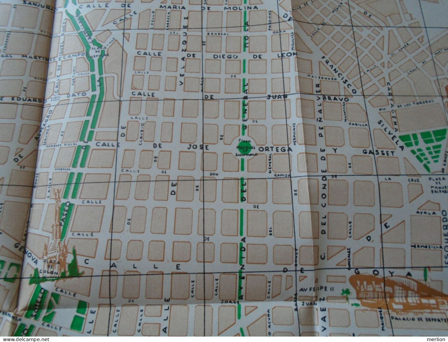 ZA482.46 Air France  TImetable  Paris, Madrid Barcelona -Map Of Madrid Ca 1970 - Europe