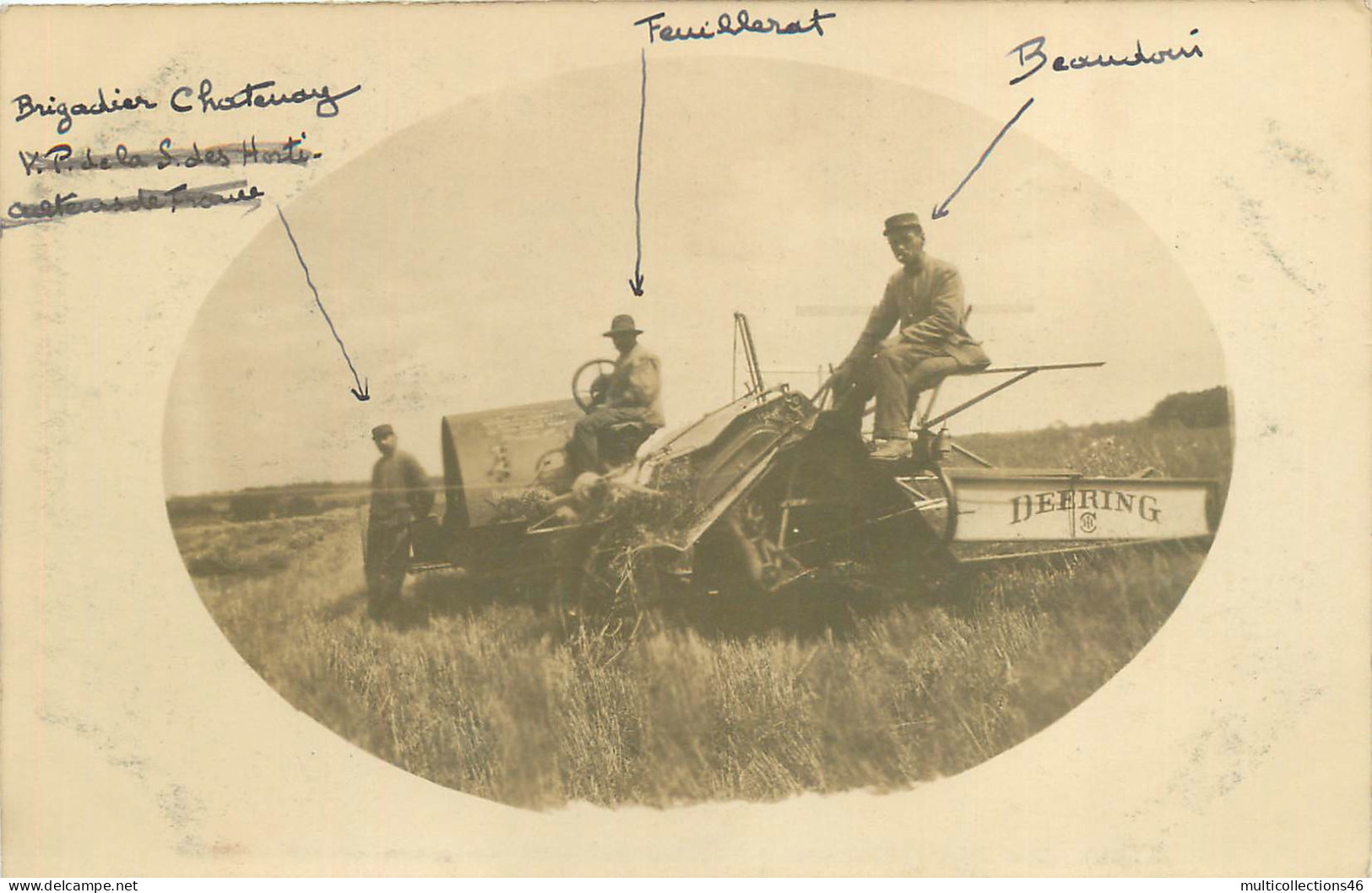 040124 - CARTE PHOTO AGRICULTURE - MATERIEL TRACTEUR MOISSONNEUSE BATTEUSE DEERING - Tractors