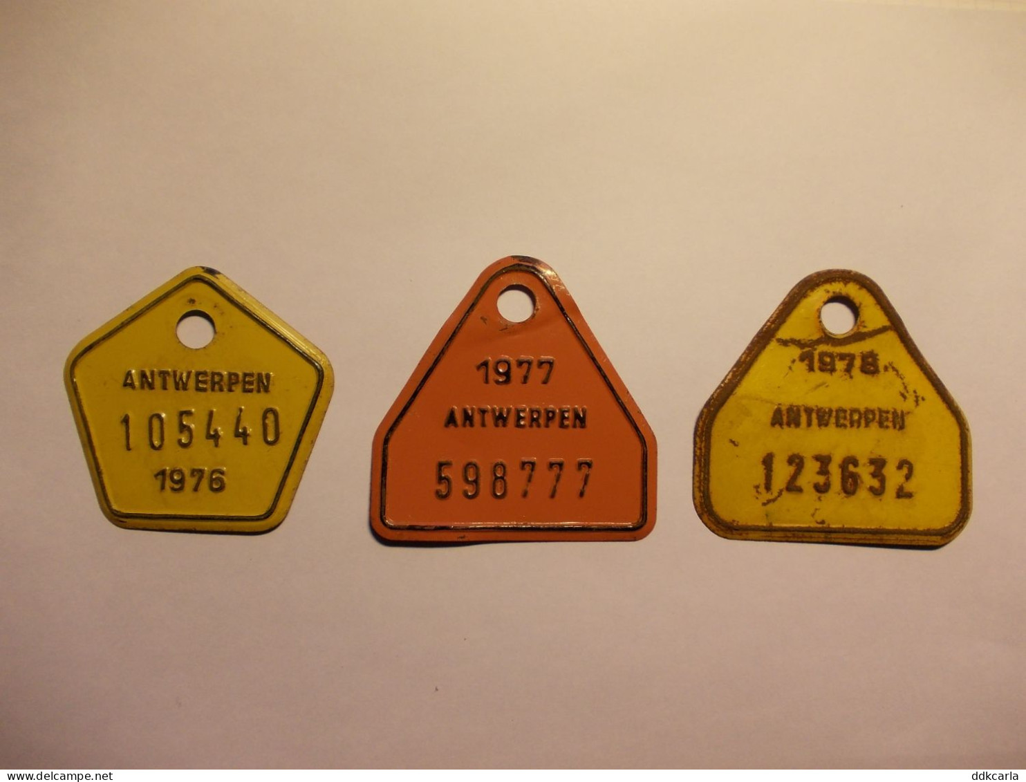 Lot Van 3 Oude Metalen Fiets Plaat Taks Plaat 1976 / 1977 / 1978 Antwerpen - Vélo Tax Plaque Anvers - Number Plates