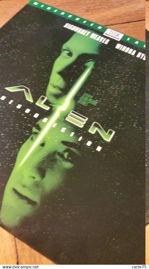 Alien Resurrection (1997) 0032585 , LaserDisc , English - Other Formats