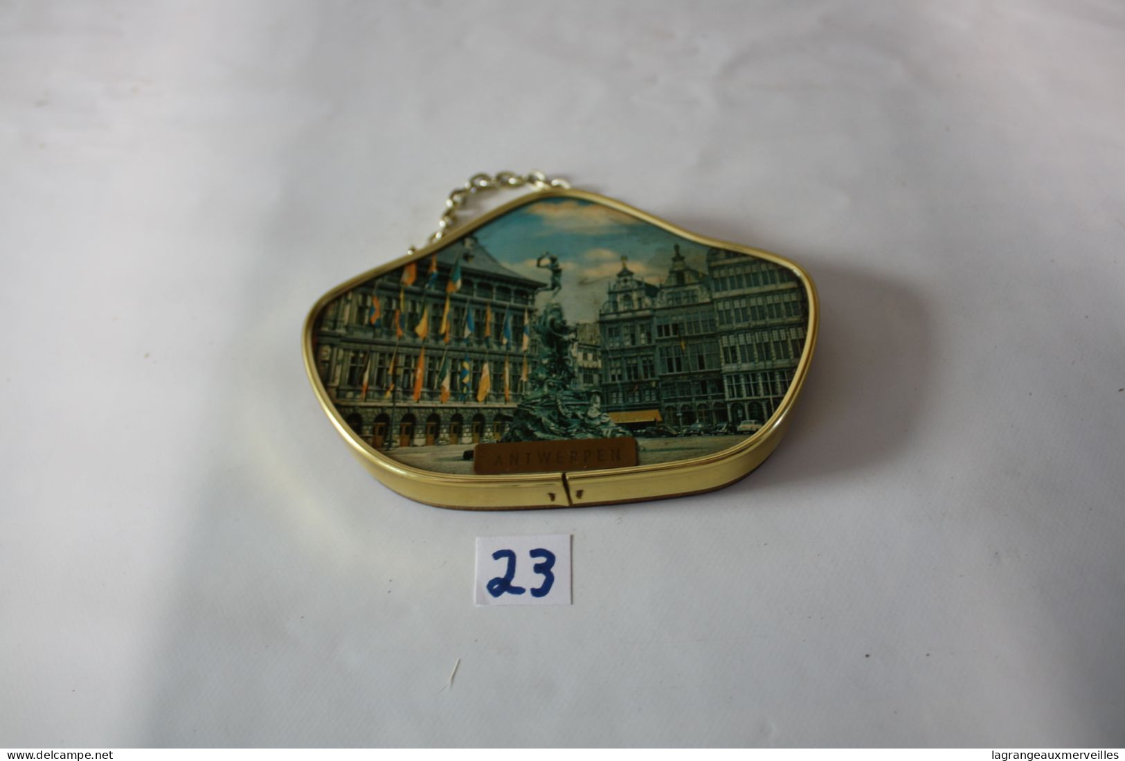 C23 Ancien Souvenir à Suspendre -  Antwerpen - Animaux