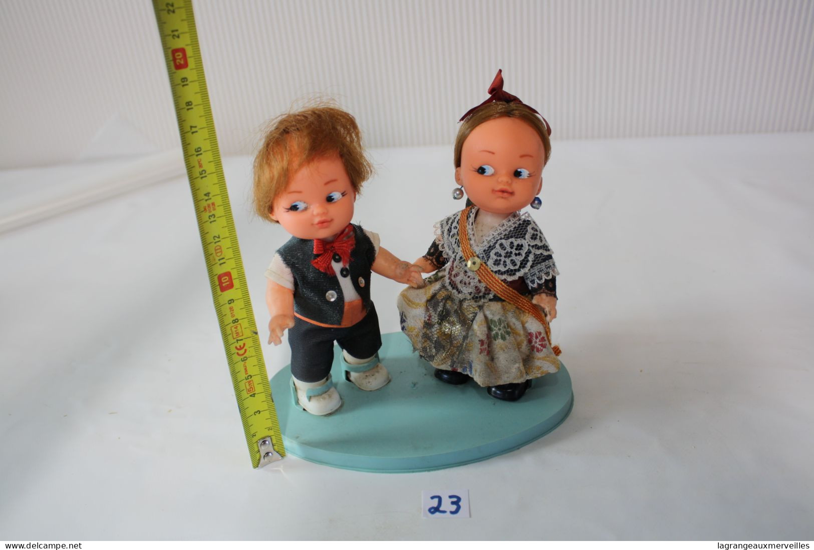 C23 Petit couple - Enfant - idéal déco