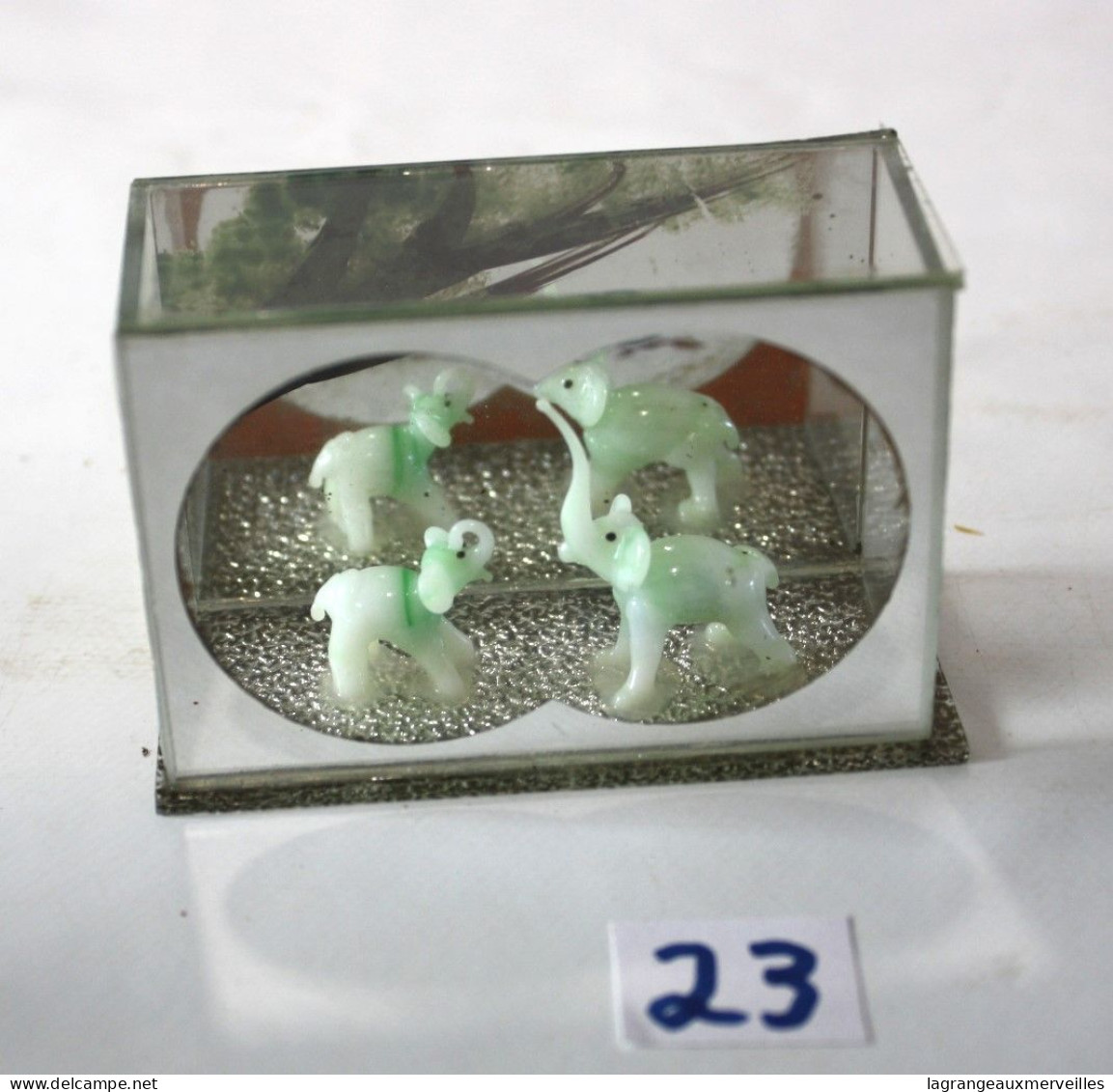 C23 Vintage - Miniature Animalière - éléphant - Objet De Vitrine - Animals