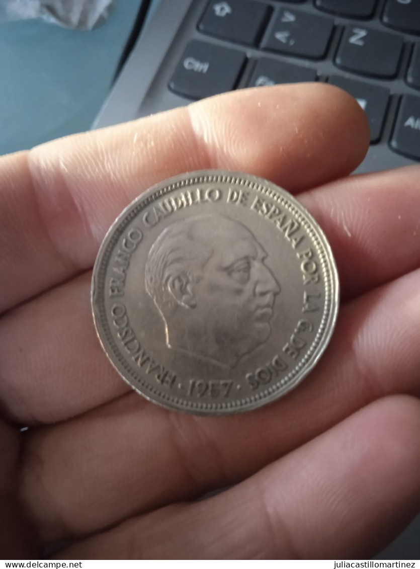 Moneda 50 Pesetas Franco 1957 - A Identificar