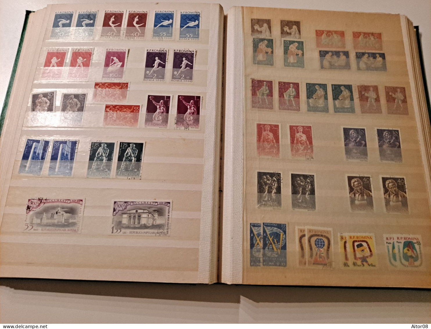 TRES BELLE COLLECTION TIMBRES  ROUMANIE NEUFS ET OBLITERES ANNEES  1930/80..COTE ENORME