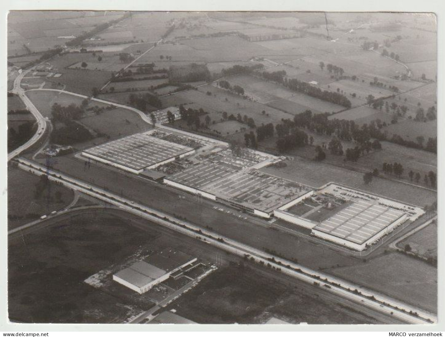 Persfoto FE 74-14: DAF Trucks Eindhoven (NL) DAF Oevel (westerlo) (B) Cabine En Assen Fabricage - Trucks