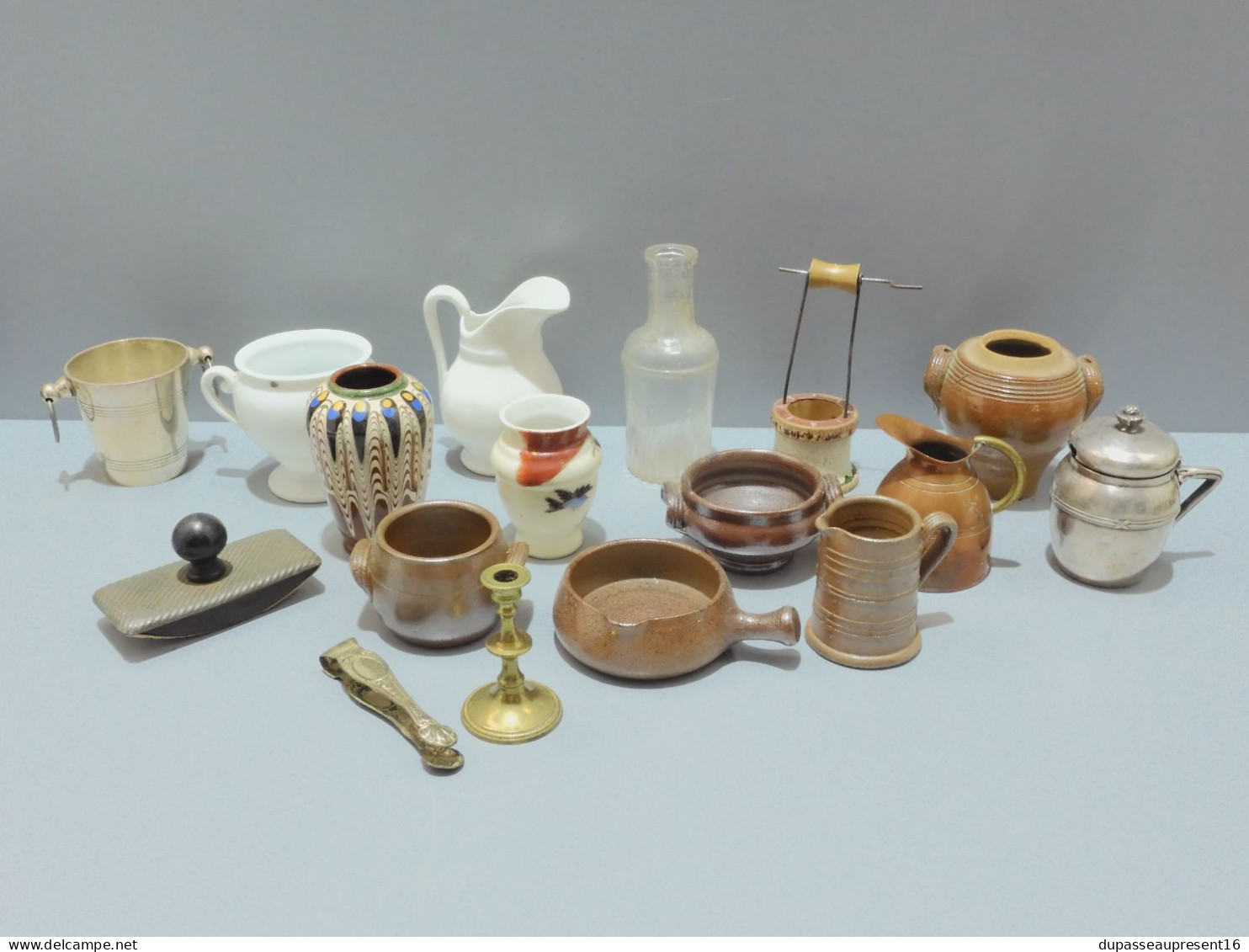 -LOT OBJETS MINIATURES CERAMIQUE PORCELAINE BOIS VERRE GRES LAITON M. Argenté      E - Altri & Non Classificati