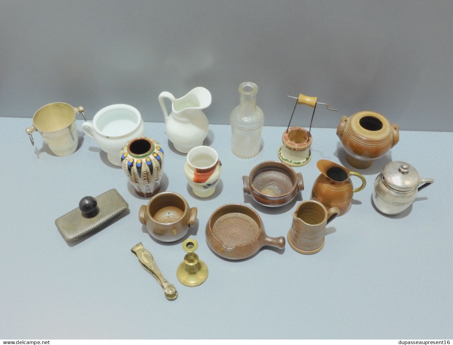 -LOT OBJETS MINIATURES CERAMIQUE PORCELAINE BOIS VERRE GRES LAITON M. Argenté      E - Autres & Non Classés