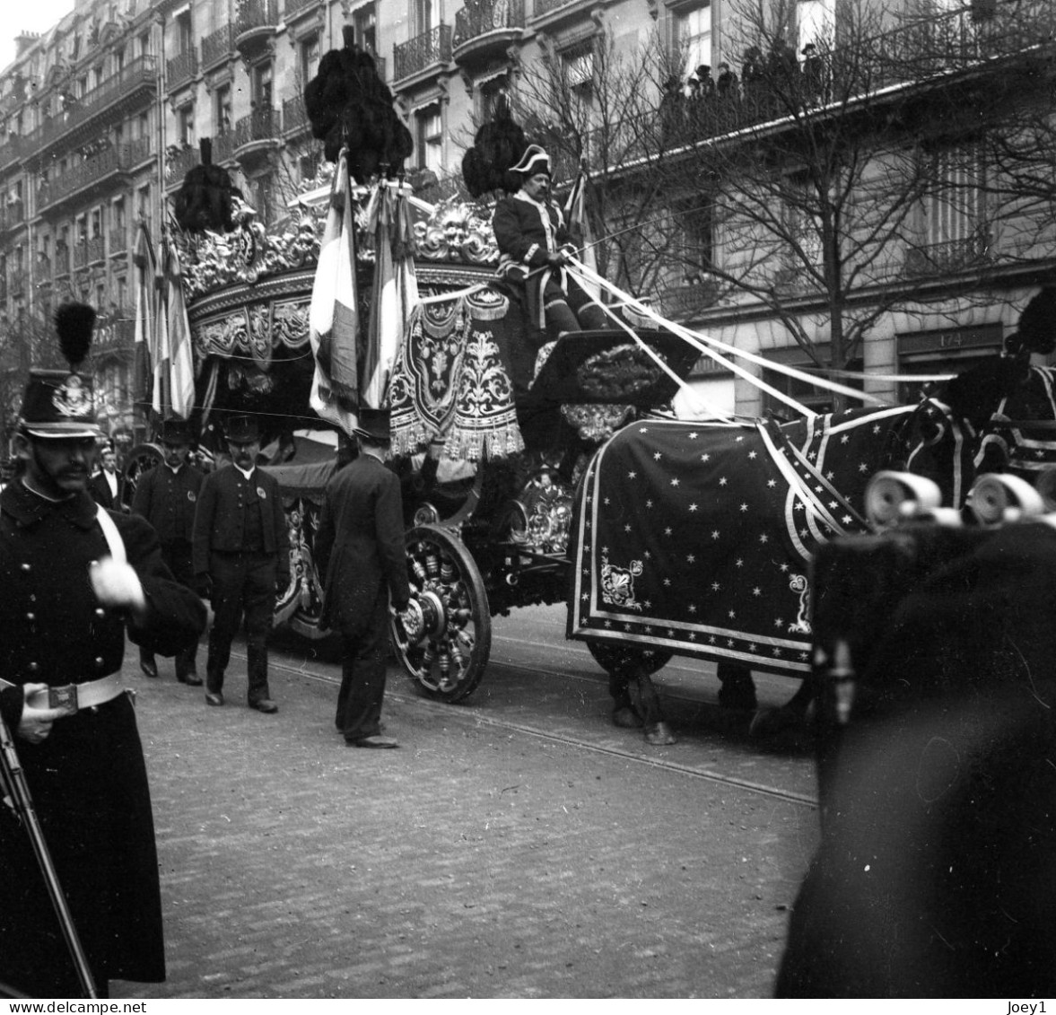 5 Plaques De Verres Des Obsèques Du Général Brun à Paris En 1911,ancien Ministre De La Guerre - Glasdias