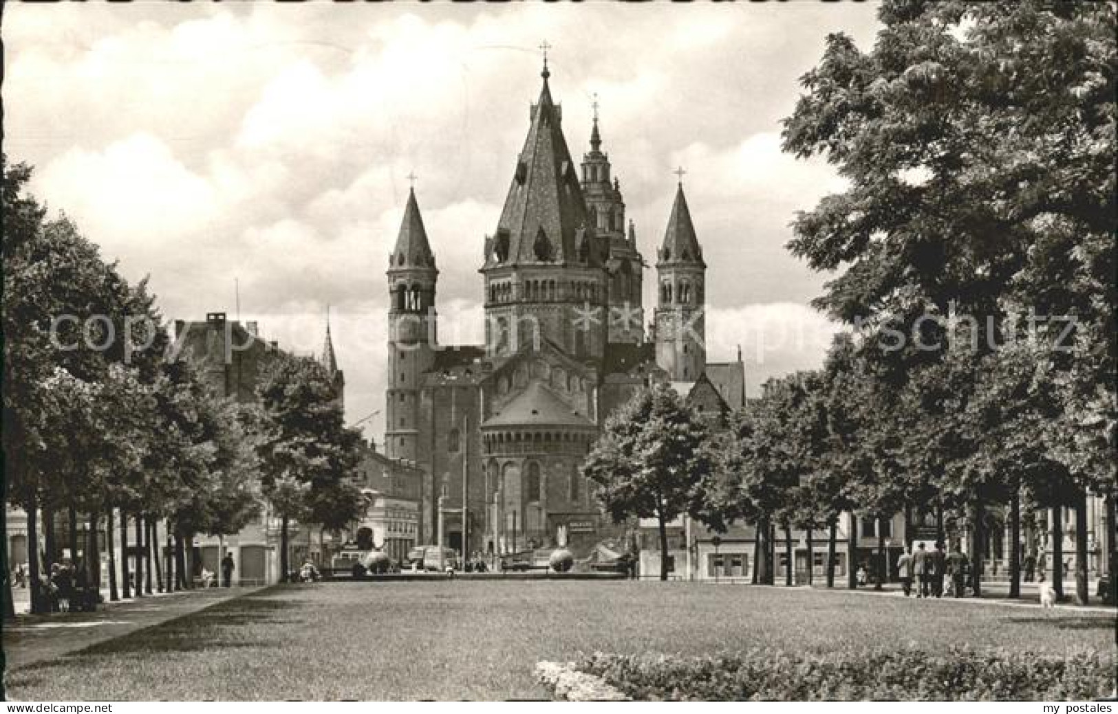 41743765 Mainz Rhein Partie Am Fischtorbrunnen Blick Zum Dom Mainz - Mainz