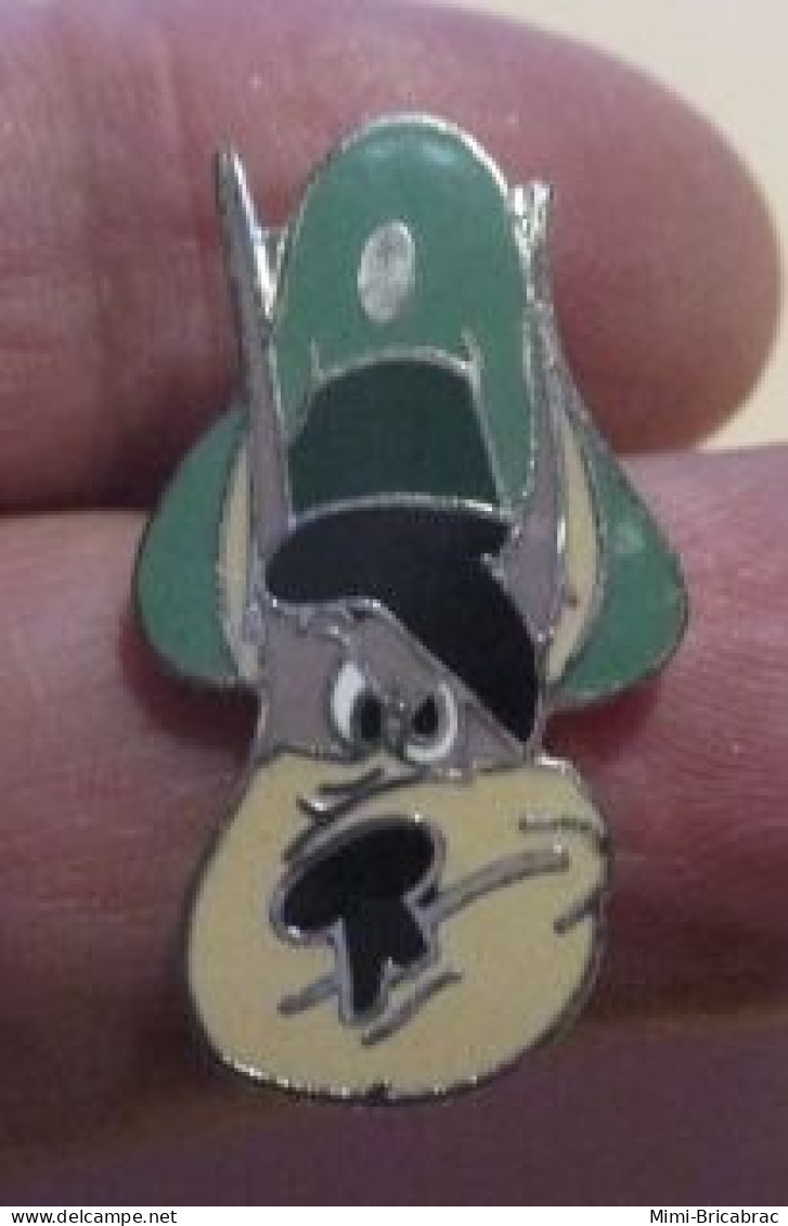 SP D&M Pin's Pins / Beau Et Rare / CINEMA / TEX AVERY LOUP TETE DE HITLER MOUSTACHE Pin's DEMONS & MERVEILLES ETAT NEUF - Cinema