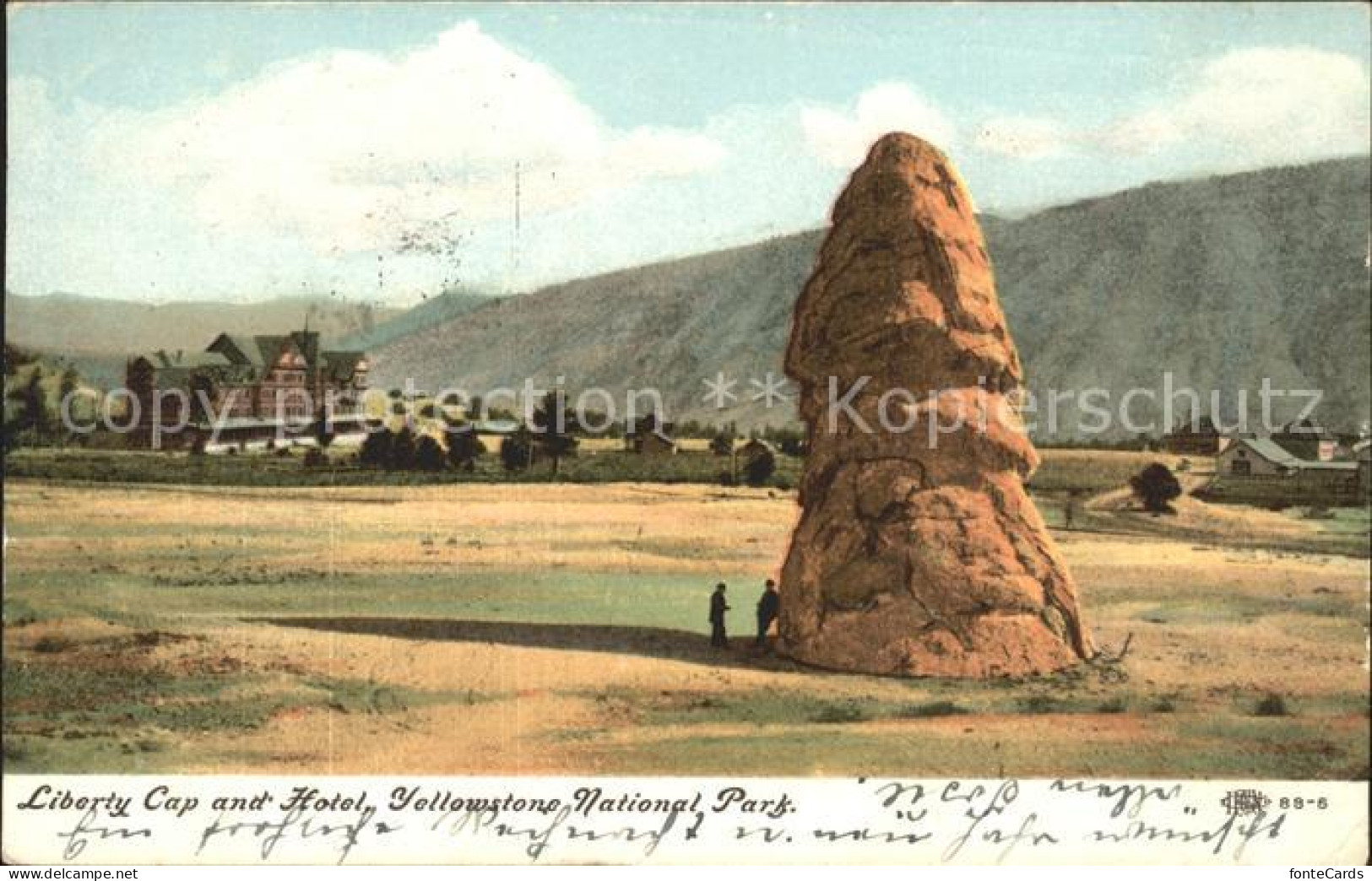 11700474 Yellowstone_National_Park Liberty Cap And Hotel - Andere & Zonder Classificatie