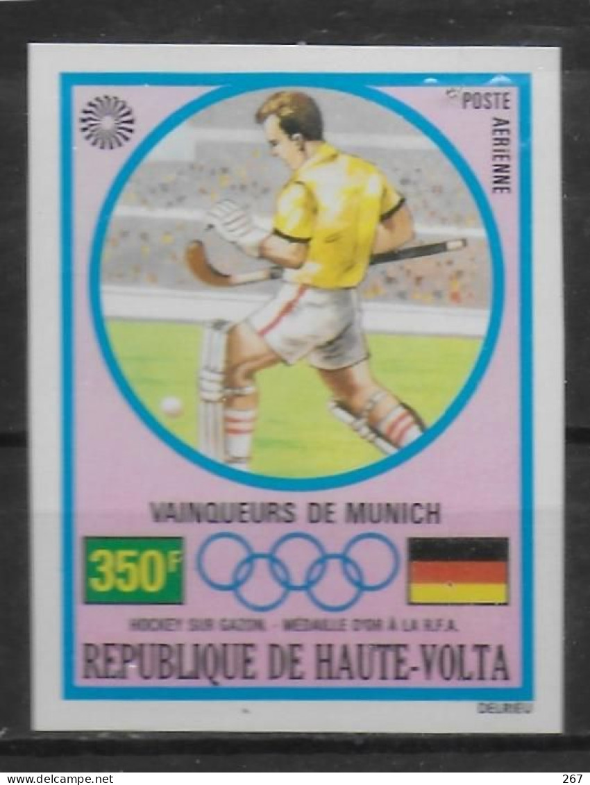 HAUTE VOLTA    PA 119  * *    NON DENTELE    JO 1972  Hockey Sur Gazon - Hockey (Field)