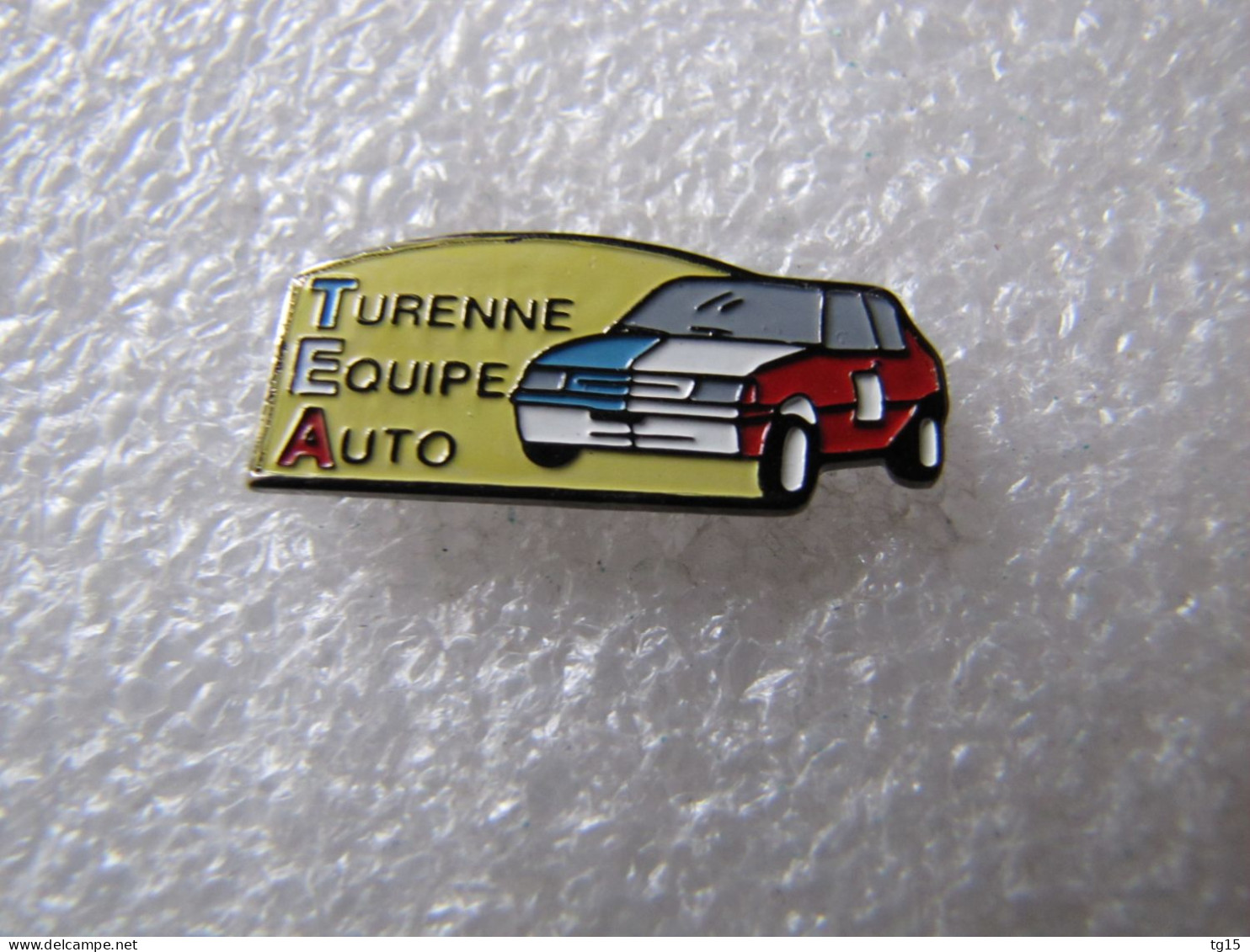 RARE PIN'S    PEUGEOT  205 GTI  RALLYE  TURENNE ÉQUIPE  AUTO - Peugeot