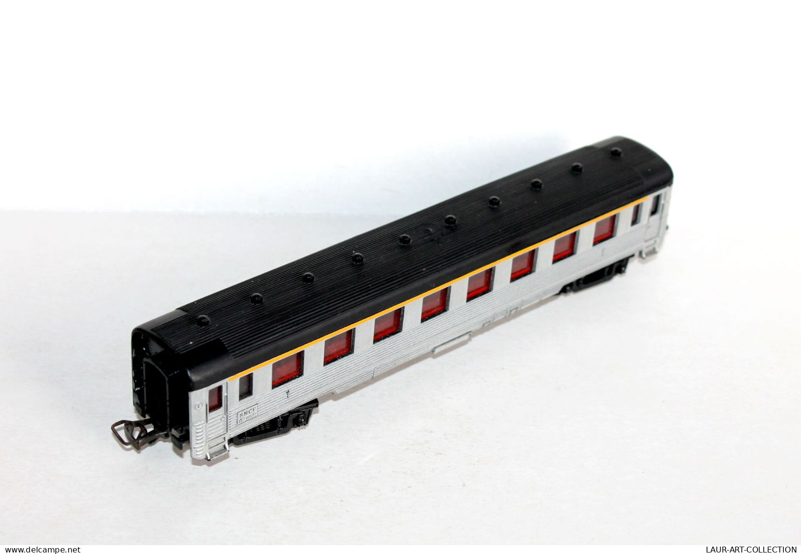 JOUEF HO VOITURE VOYAGEUR FORESTIER AMENAGÉ 1e CLASSE SNCF A8myfi MODEL DEV INOX - MODELE FERROVIAIRE (2105.227) - Coches De Viaje