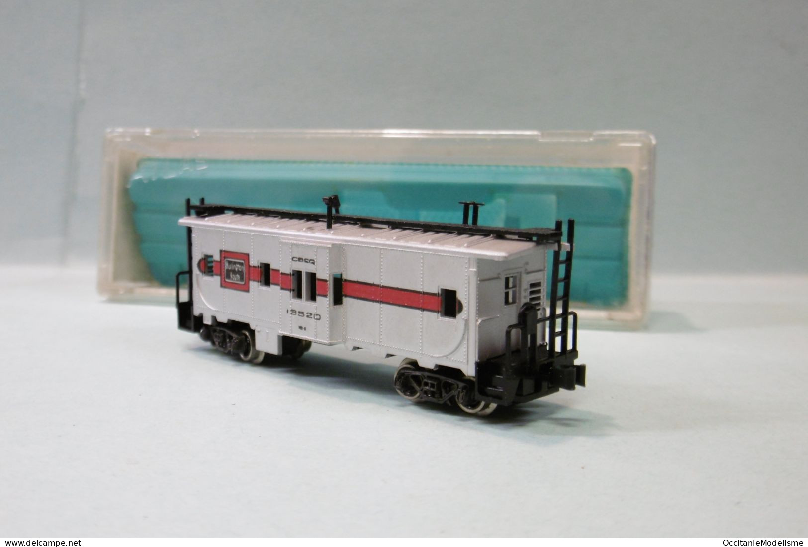 Atlas - WAGON CABOOSE Burlington Réf. 2436 BO N 1/160 - Wagons Marchandises