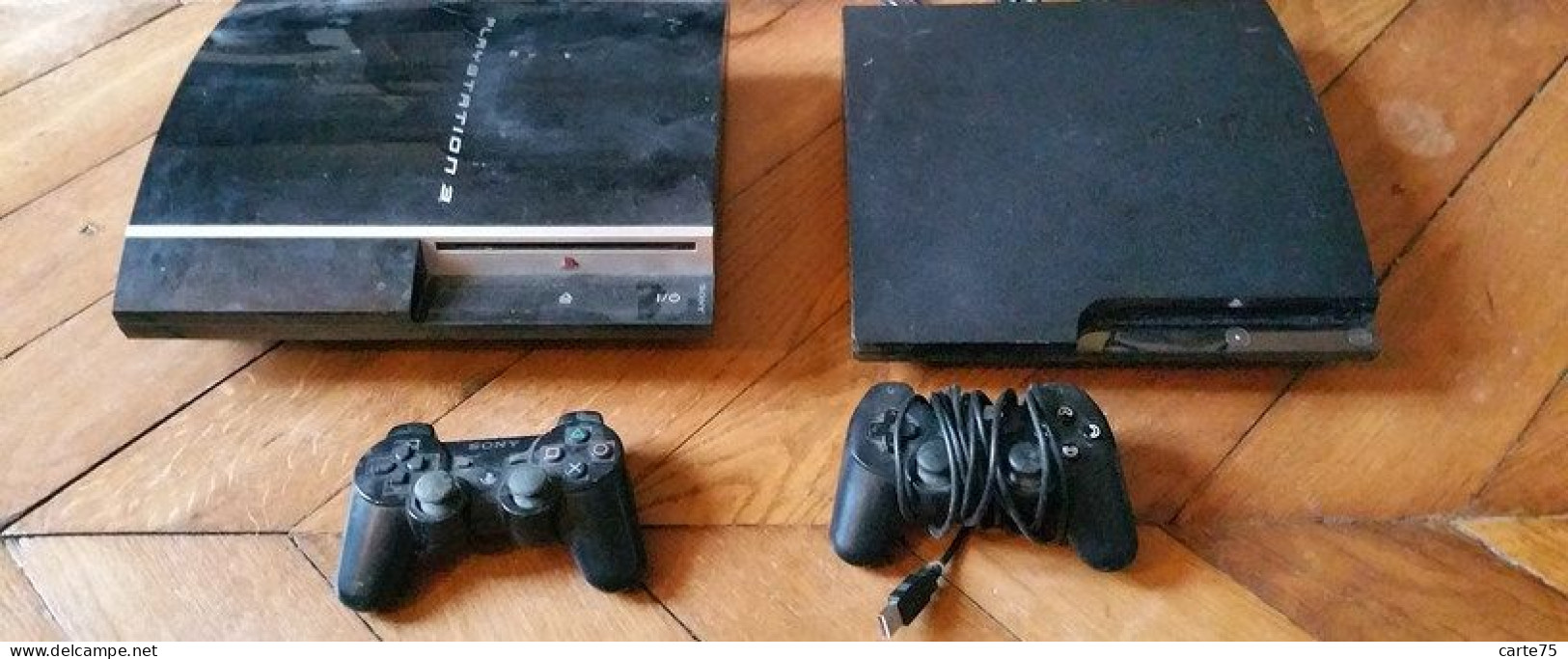 Deux Sony Playstation 3 PS3 : PS3 Slim Ref. CECH-2504A Ok PS3 Fat Ref. CECHL04 Not Ok Deux Manettes Sony Et Jeux - PS3