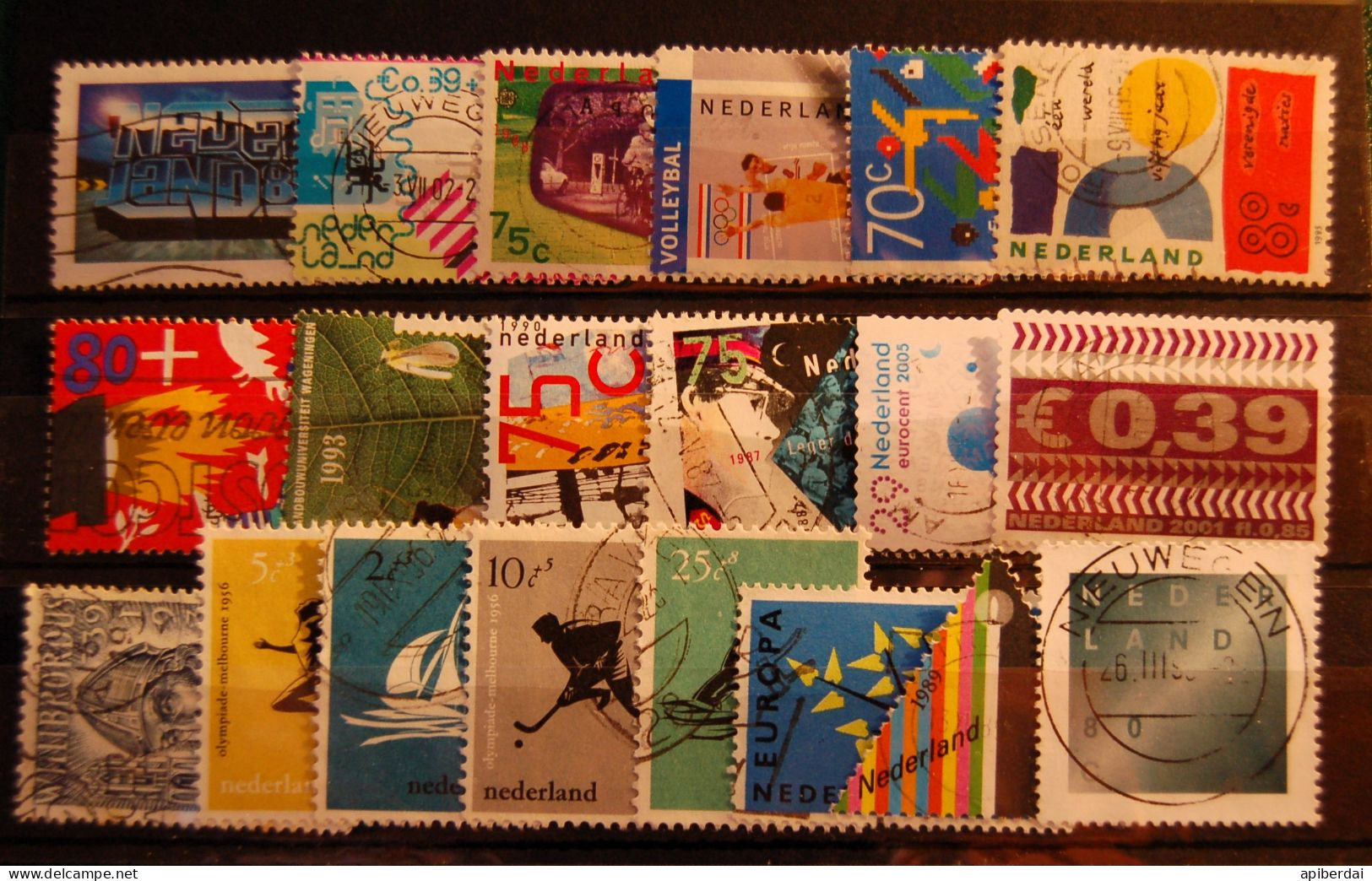 Nederland Pays Bas - Small Batch Of 20 Stamps Used XXXIX - Colecciones Completas