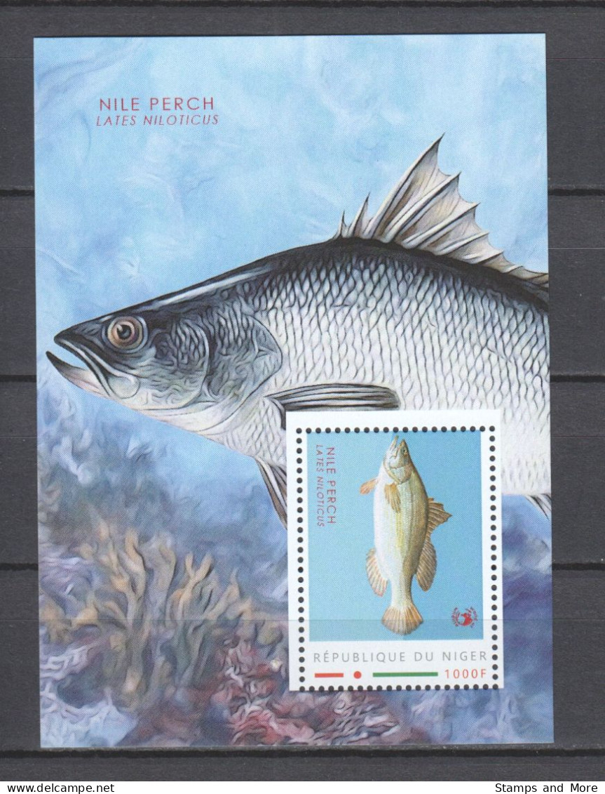 Nigeria- MNH Sheet FISH - NILE PERCH - Giraffen