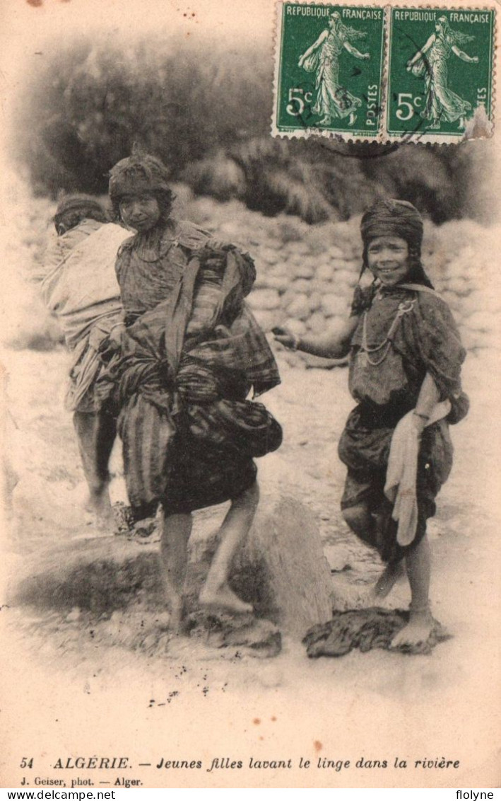 Algérie - Enfants - Jeunes Filles Lavant Le Linge Dans La Rivière - Types Personnages - Laveuses - Algéria - Children