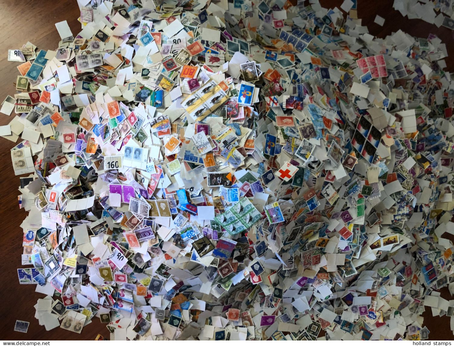 1 KILO * ABOUT 18,000 ++ PAPER FREE STAMPS From NETHERLANDS * From Charity (486) - Lots & Kiloware (min. 1000 Stück)