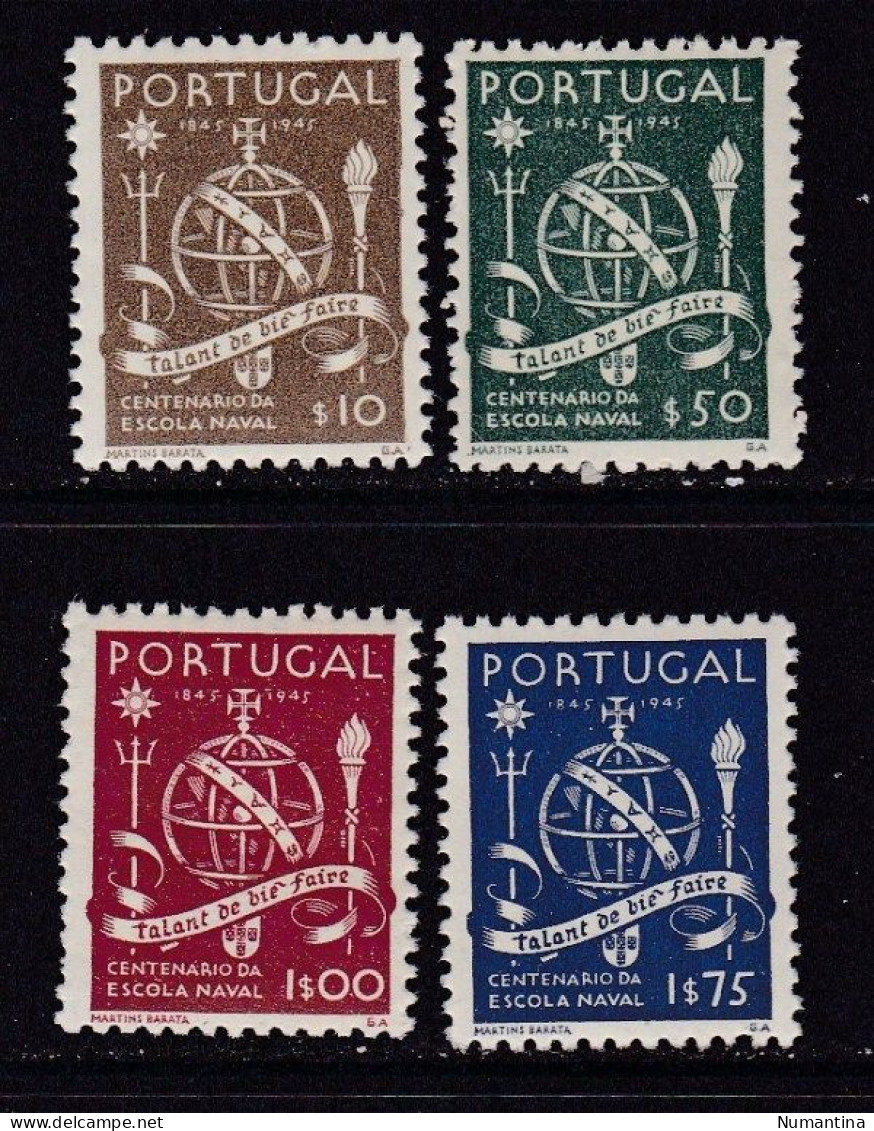 PORTUGAL - 1945 - YVERT 671/674 - Escuela Naval - MNH - Nuevos