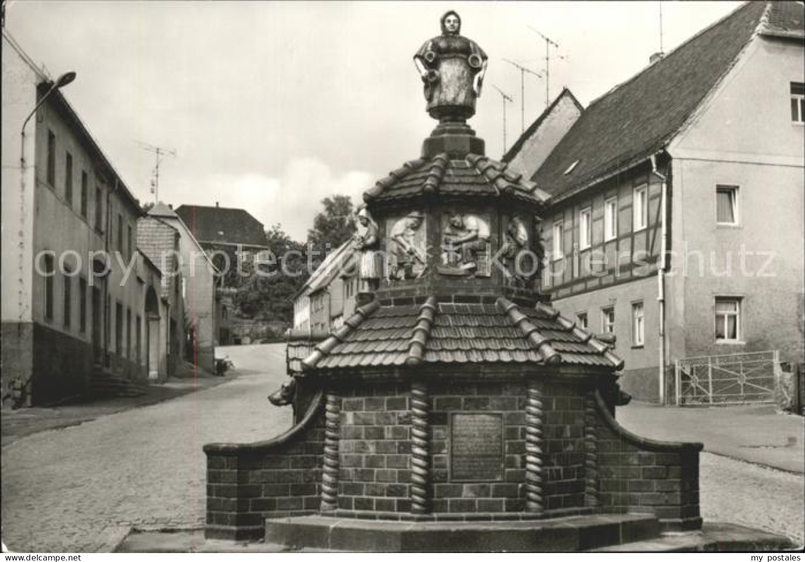 41604411 Kohren-Sahlis Toepferbrunnen Marktplatz Kohren-Sahlis - Kohren-Sahlis