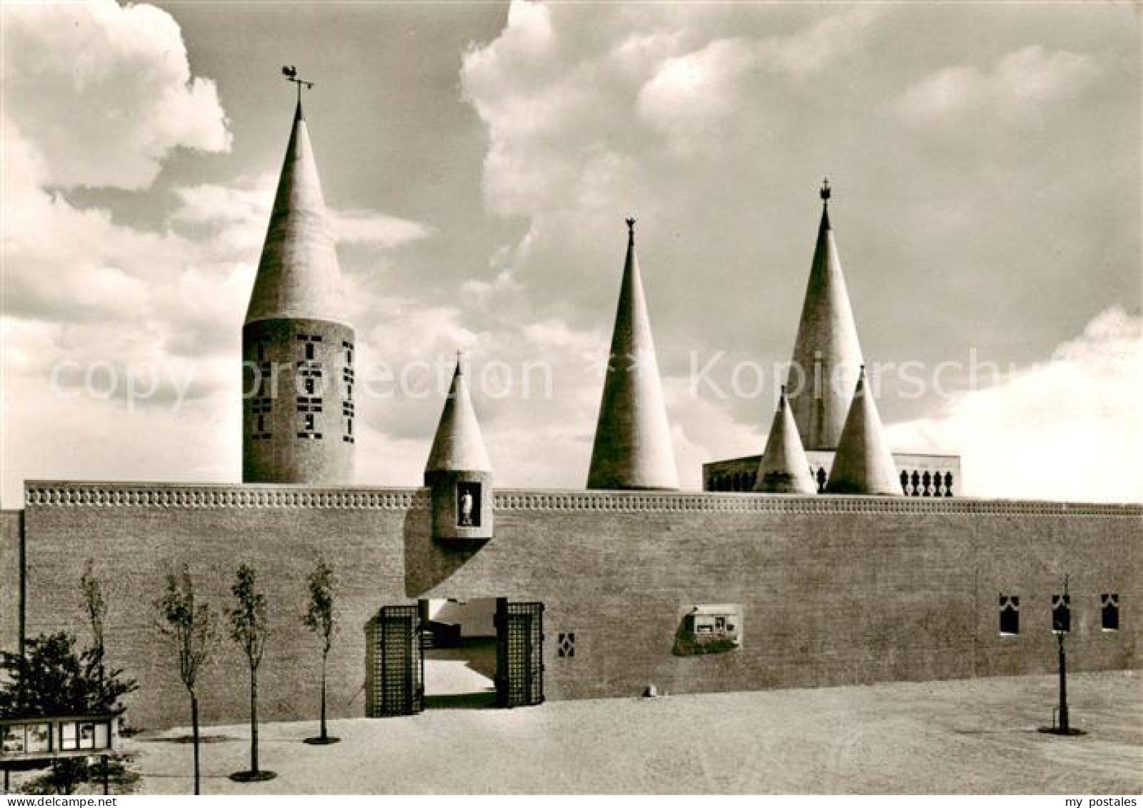 73801099 Schildgen Kath Pfarrkirche Herz Jesu Schildgen - Bergisch Gladbach