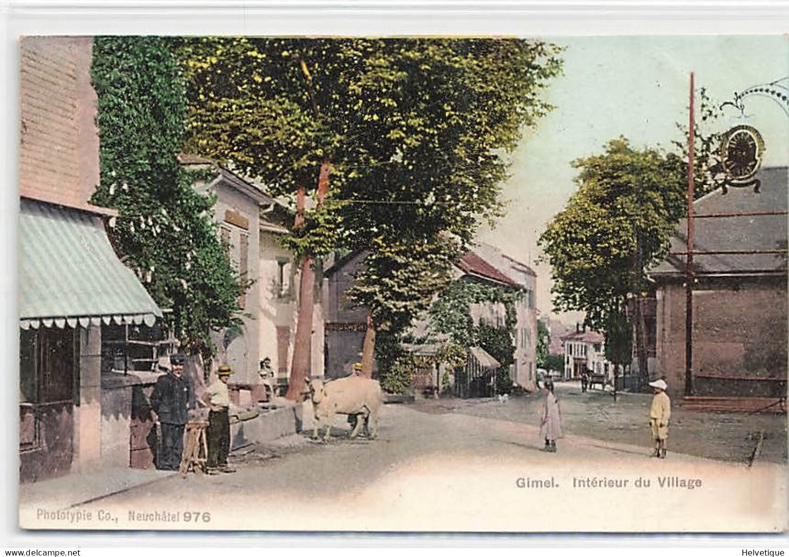 Gimel Intérieur Du Village Animée Postier Colorée - Gimel