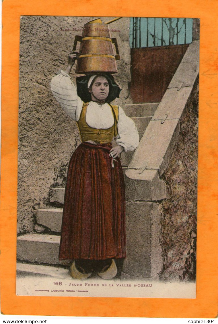 JEUNE FEMME DE LA VALLEE D'OSSAU - Midi-Pyrénées