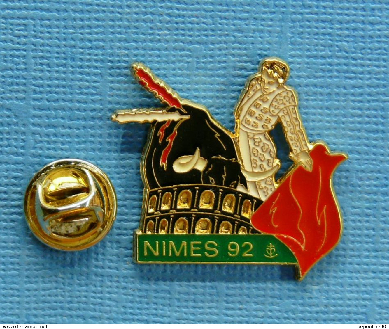 1 PIN'S /  ** FÉRIA DE NIMES '92 ** . (ATLANTI'S). - Feria