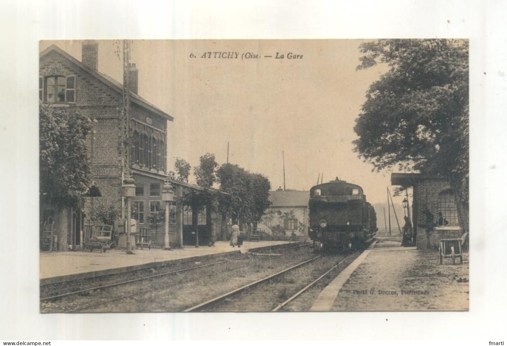 6. Attichy, La Gare  (CP Vendue Dans L'état (titi45)) - Attichy