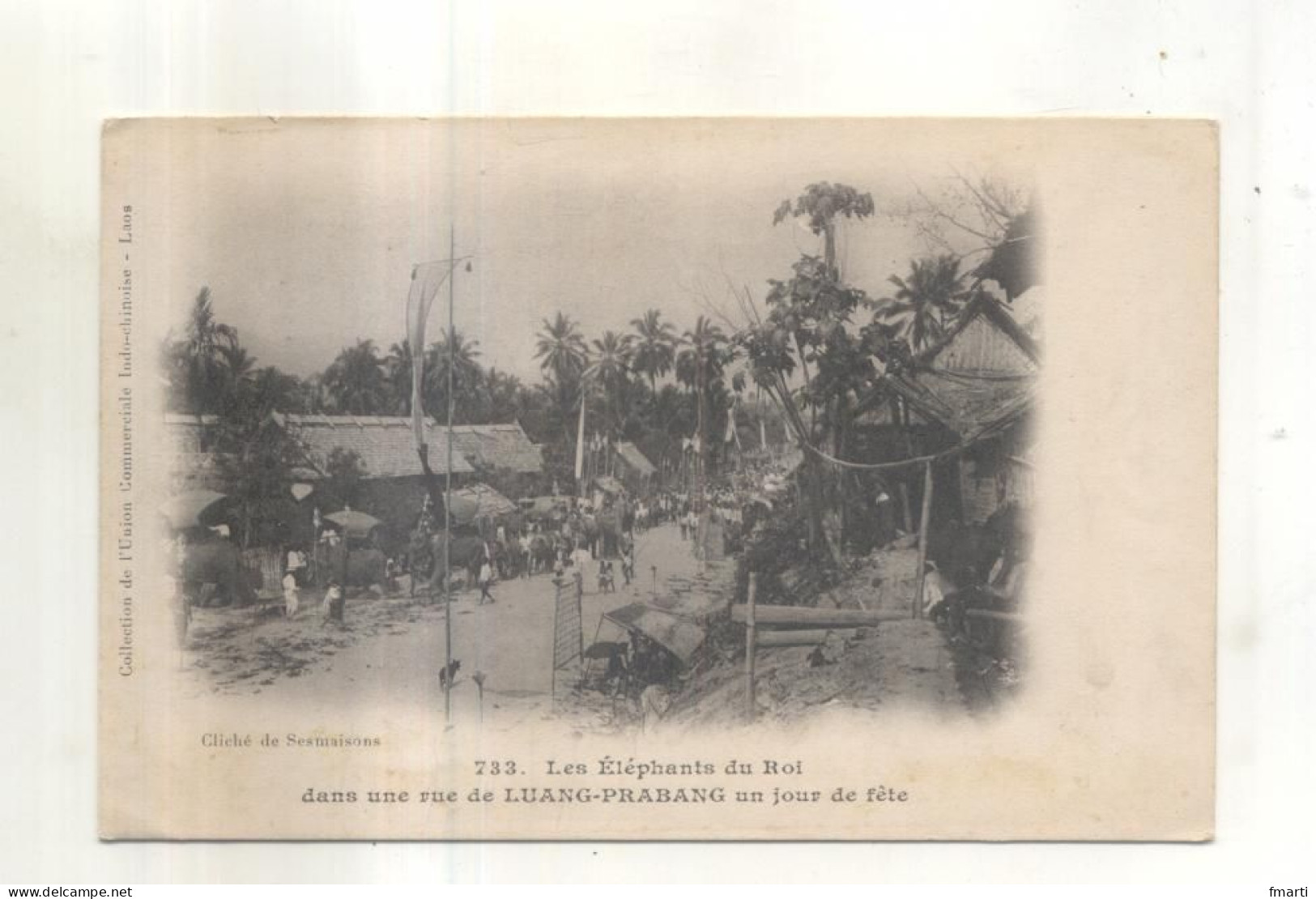 733. Les Elephants Du Roi Dans Une Rue De Luang Prabang Un Jour De Fete  (CP Vendue Dans L'état (titi45)) - Laos