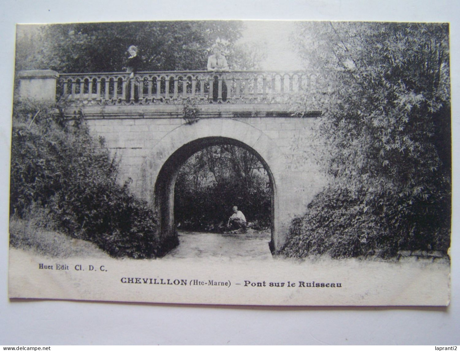 CHEVILLON. HAUTE MARNE. PONT SUR LE RUISSEAU. - Chevillon