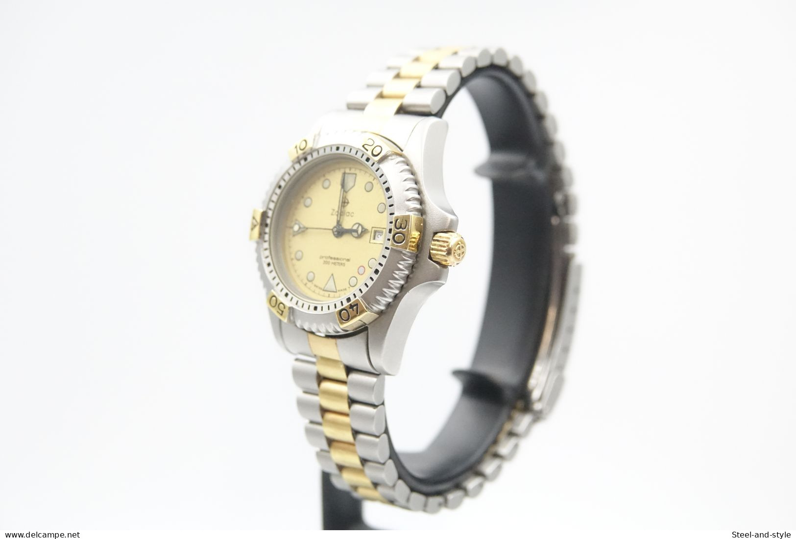 Watches : ZODIAC Dot Col Two Tone Diver Professional 200M Ref: 208.12.02 - 1990's - Original  - Running - Excelent - Relojes Modernos