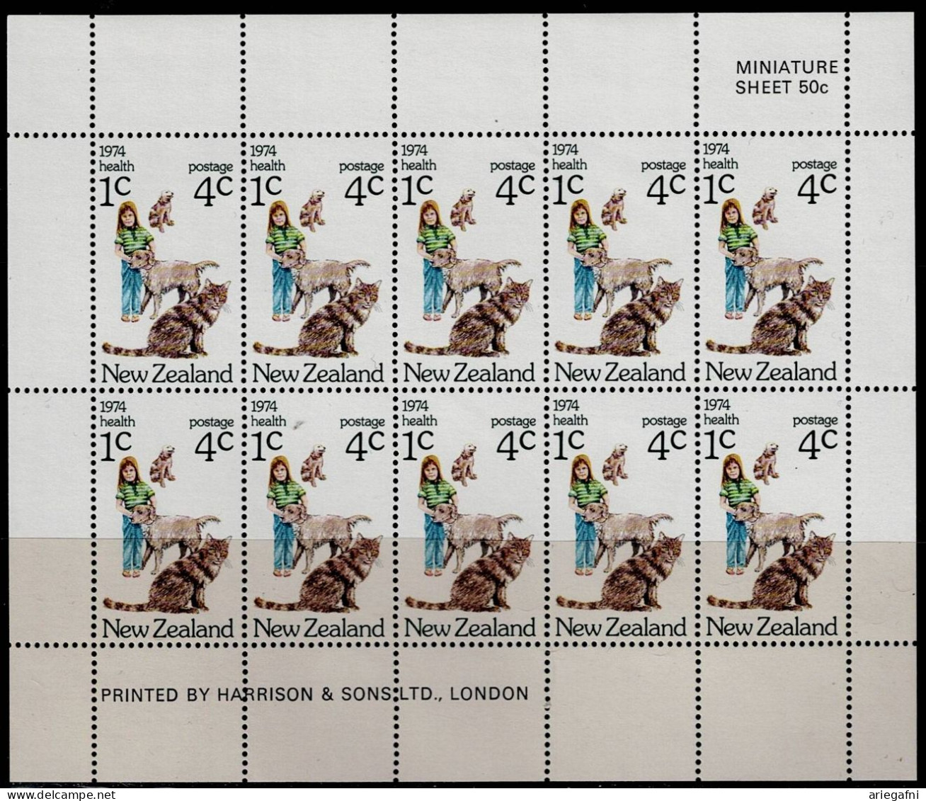 NEW ZEALAND 1974 CHILDREN WITH PETS MINI SHEET MI No 638 MNH VF!! - Blocks & Sheetlets