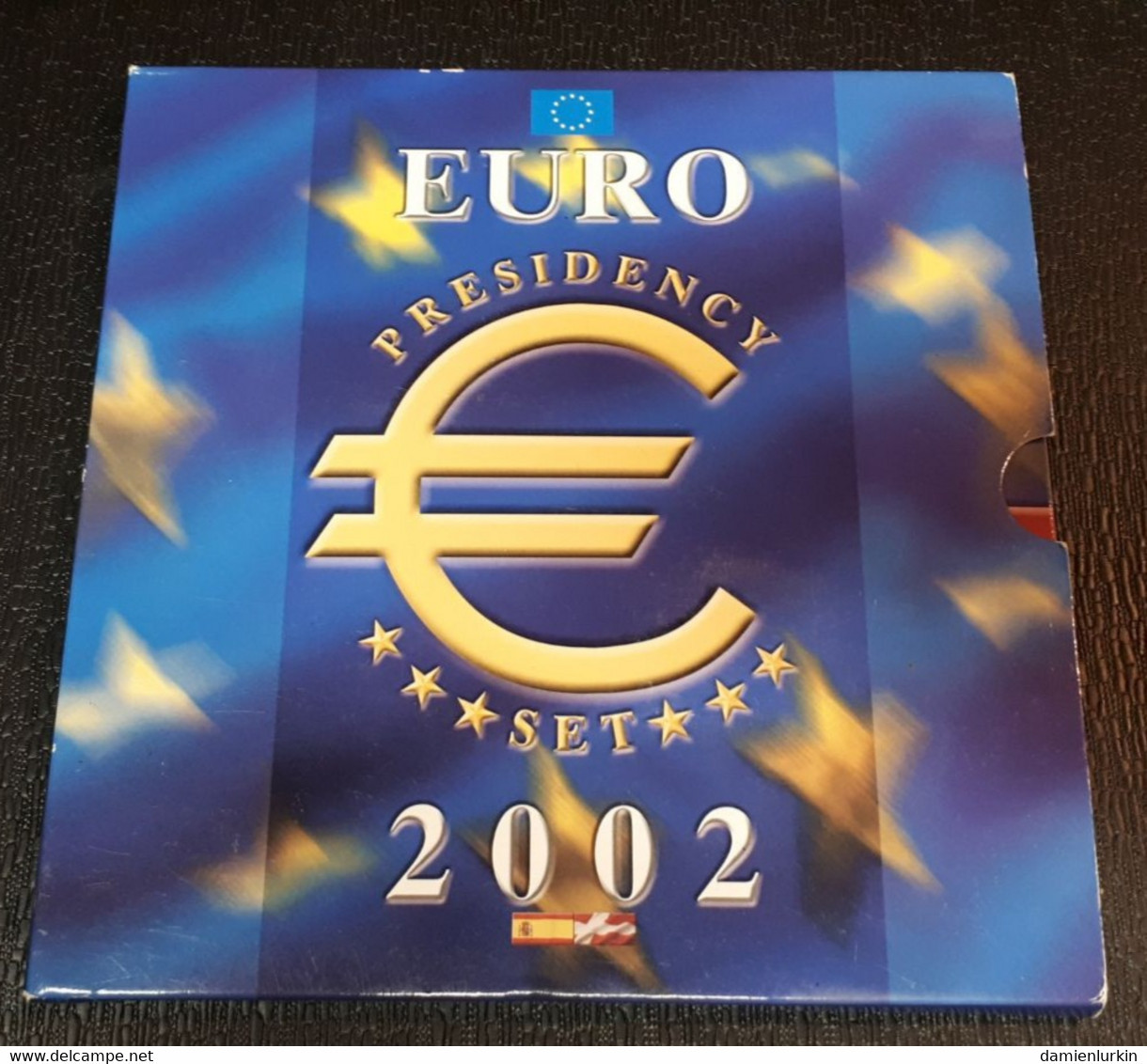 BELGIQUE PRESIDENSY SET 2002 ESPAGNE/DANEMARK CONTIENT 12 PIECES DE 1 EURO UNC 2 MEDAILLES ET 1 CD IMAGES EUROPE - Belgio