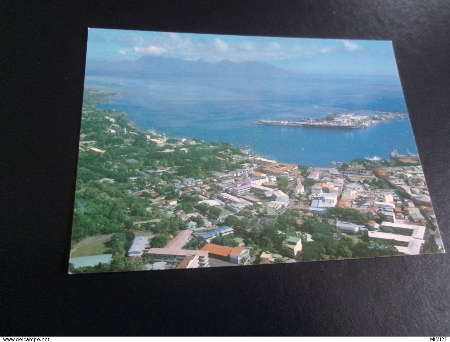 BELLE CARTE....VUE AERIENNE DU PORT DE PAPEETE - Französisch-Polynesien